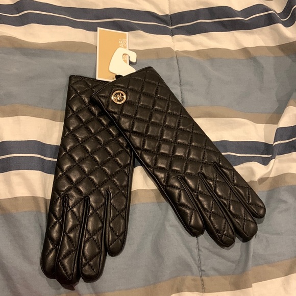 NWT MK gloves - Picture 1 of 5